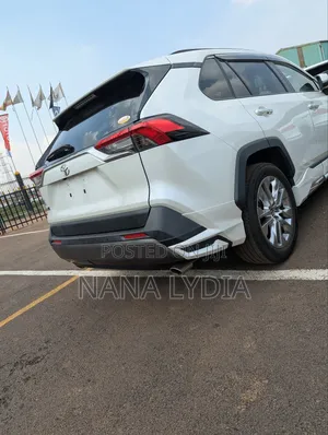 Toyota RAV4 2019 White