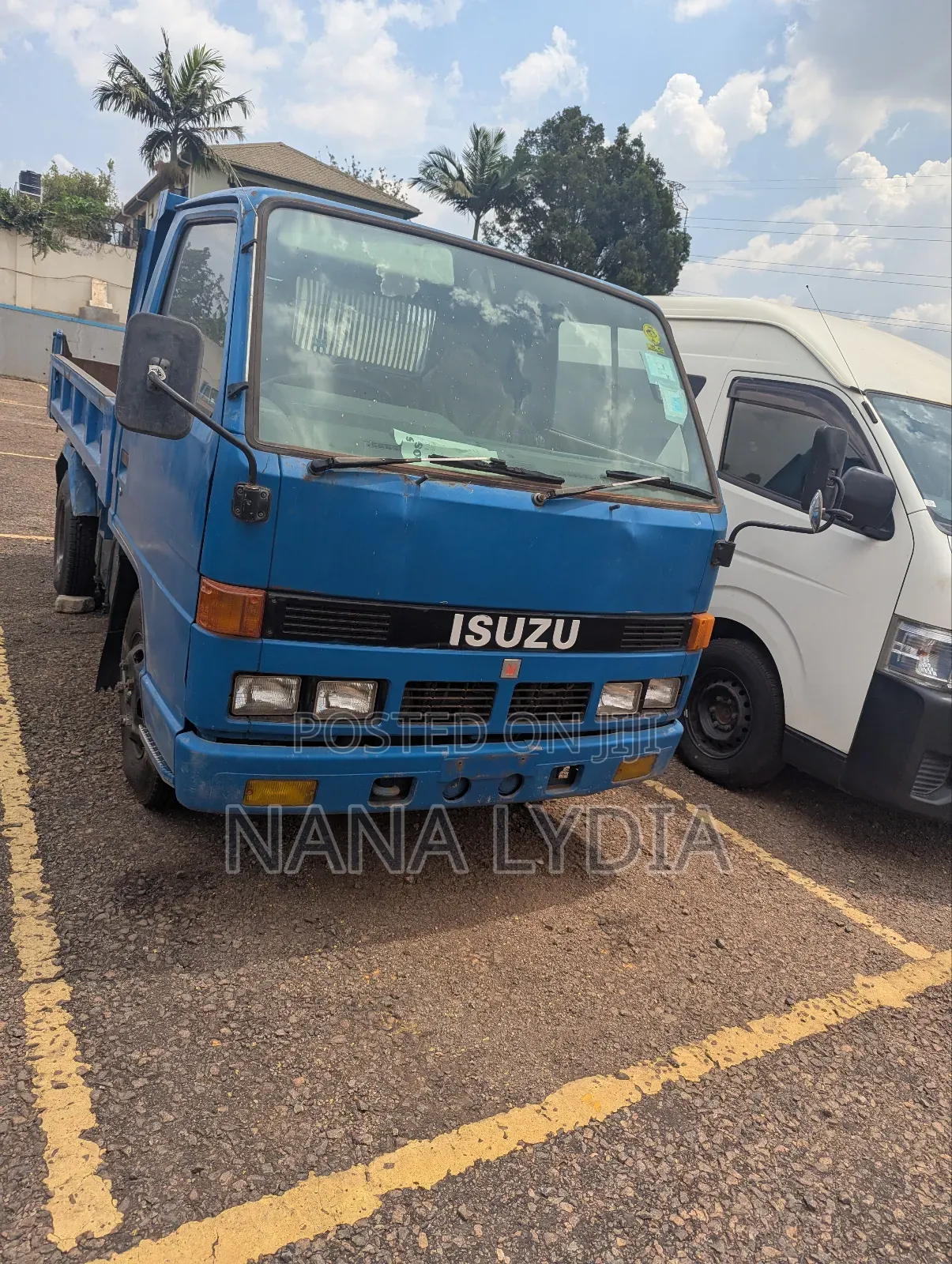 Isuzu Deeper 1990 Blue