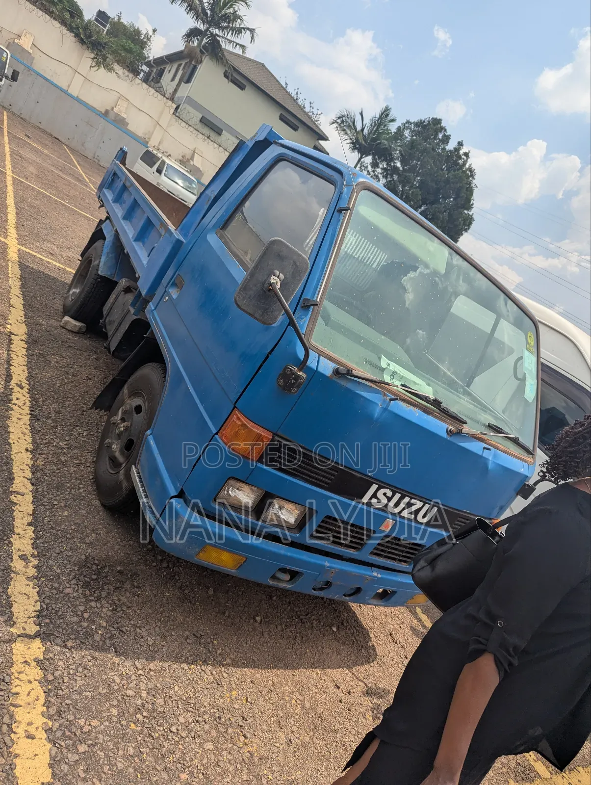 Isuzu Deeper 1990 Blue