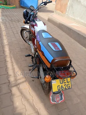 Bajaj Boxer 100 2010 Red