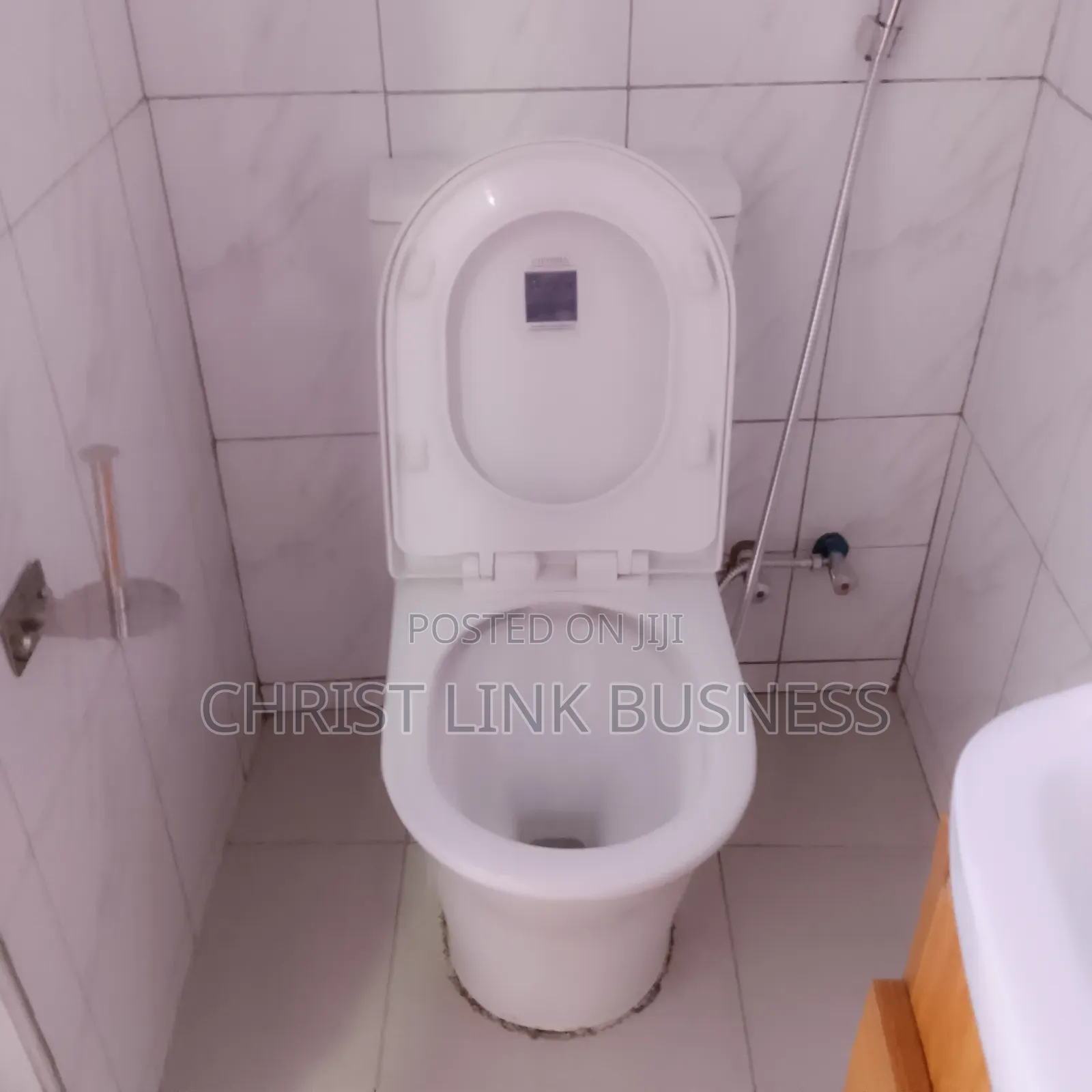 1bdrm Bungalow in Central Division for rent