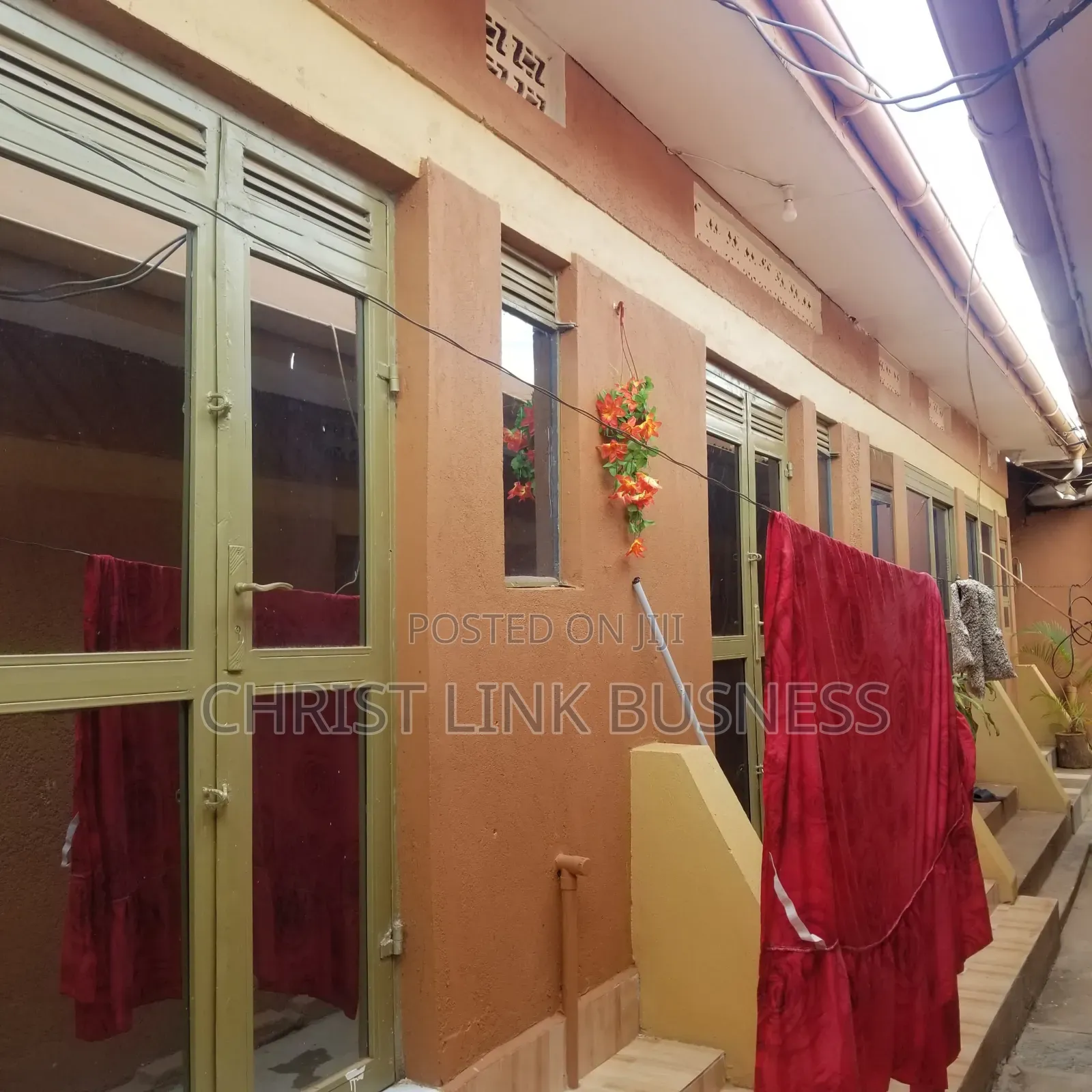 1bdrm Bungalow in Central Division for rent
