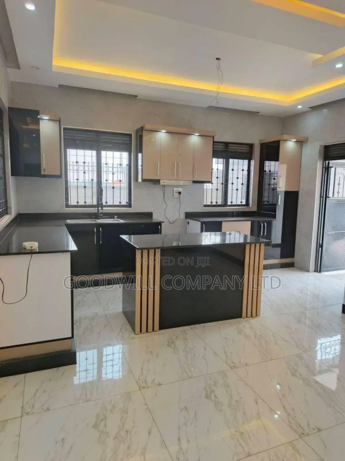 6bdrm House in Kira, Central Division for sale