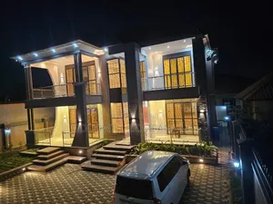 6bdrm House in Kyanja Kungu, Central Division for sale