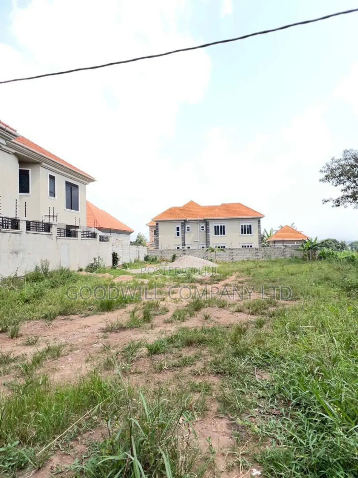 100 by 100 Feet Plot on Sale in Kira