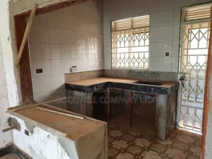 3bdrm House in Kiwango, Central Division for sale