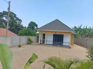 3bdrm House in Namugongo, Central Division for sale