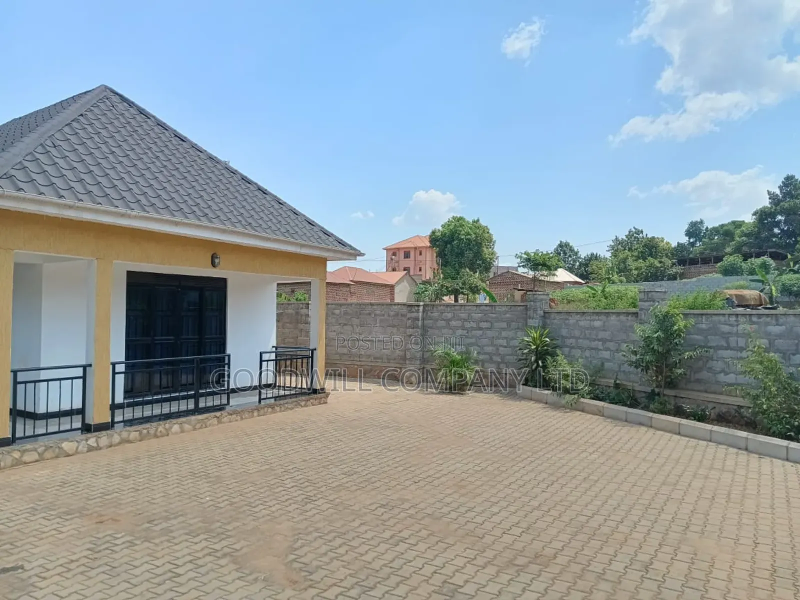 3bdrm House in Namugongo, Central Division for sale