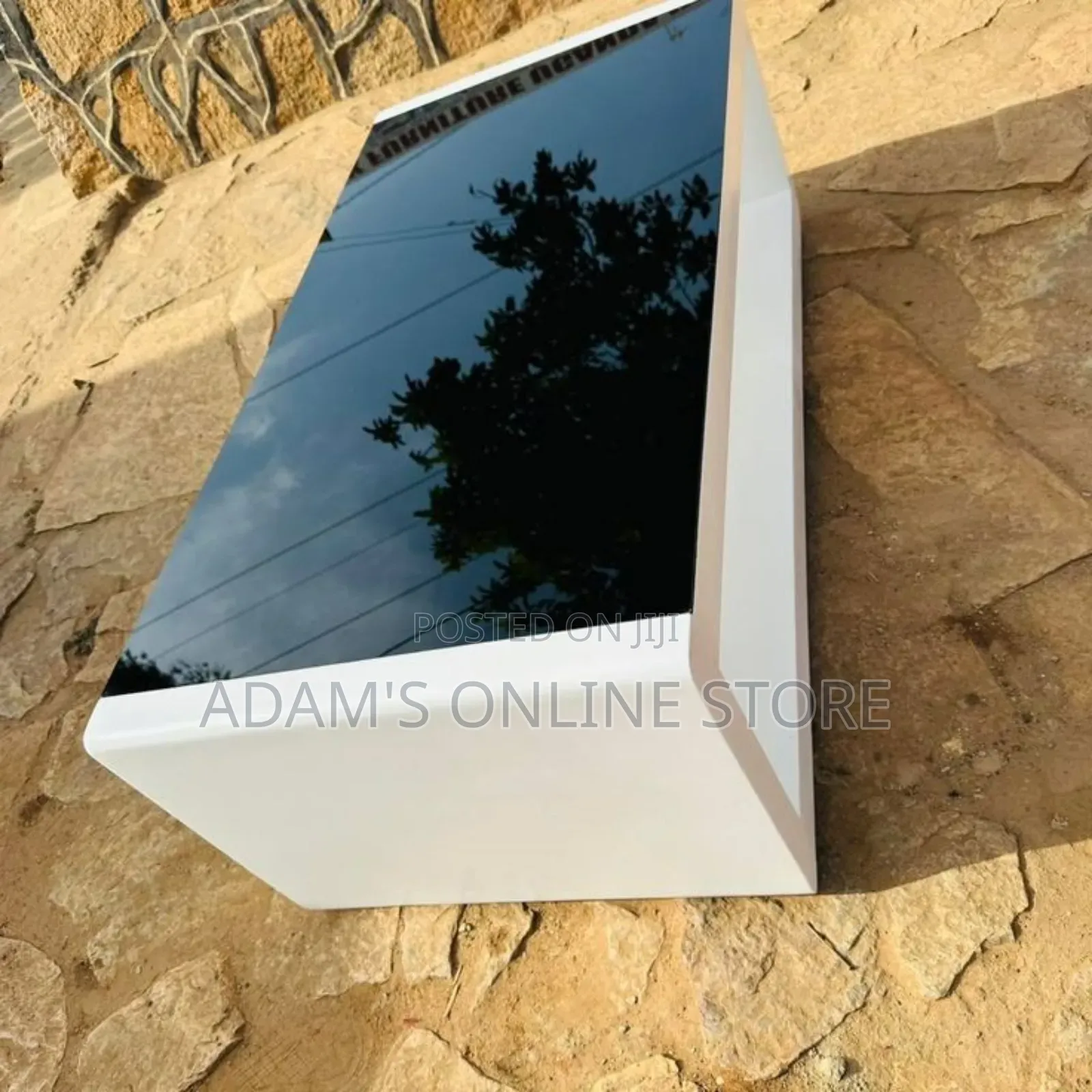 Wwhite and Black Center Table
