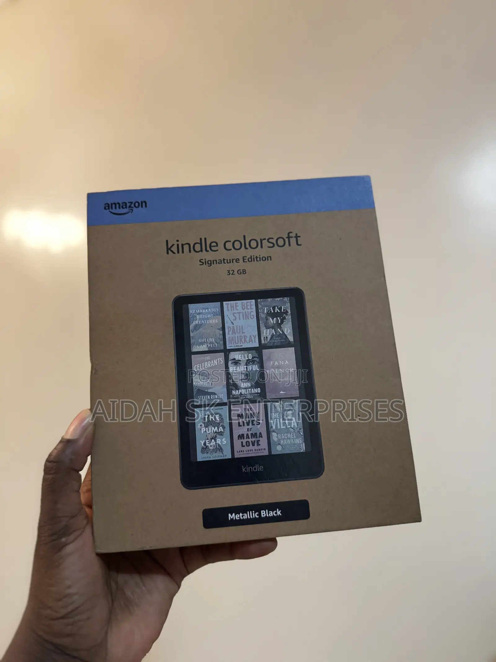 Amazon Kindle Colorsoft Signature Edition 32 Gb in Metallic Black.