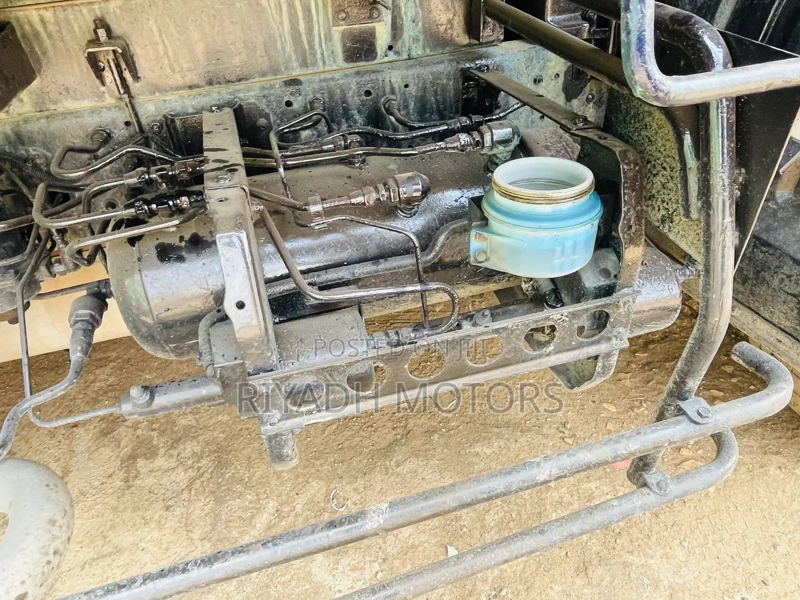 Hino With Behind Seats 1994 Green