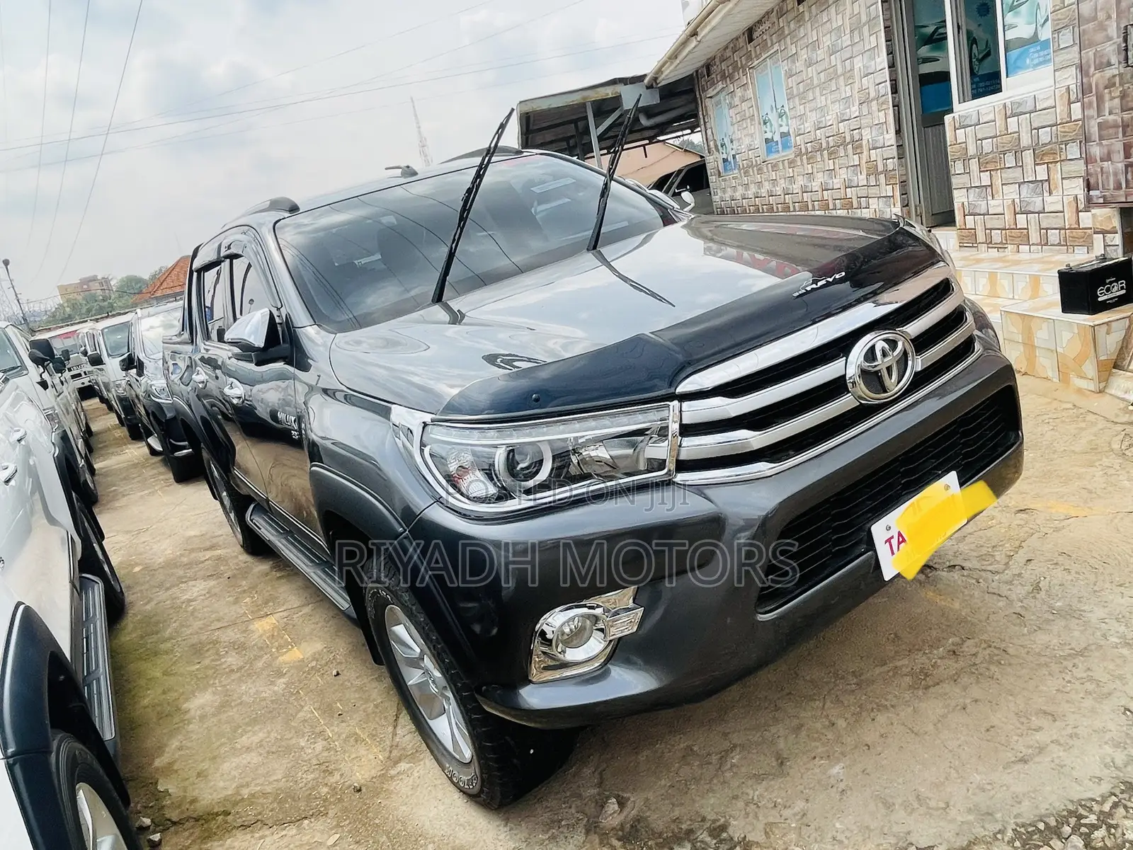 Toyota Hilux Revo Single Cab Deisel 2.8 AWD 2017 Gray