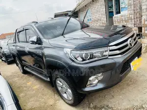 Toyota Hilux Revo Single Cab Deisel 2.8 AWD 2017 Gray