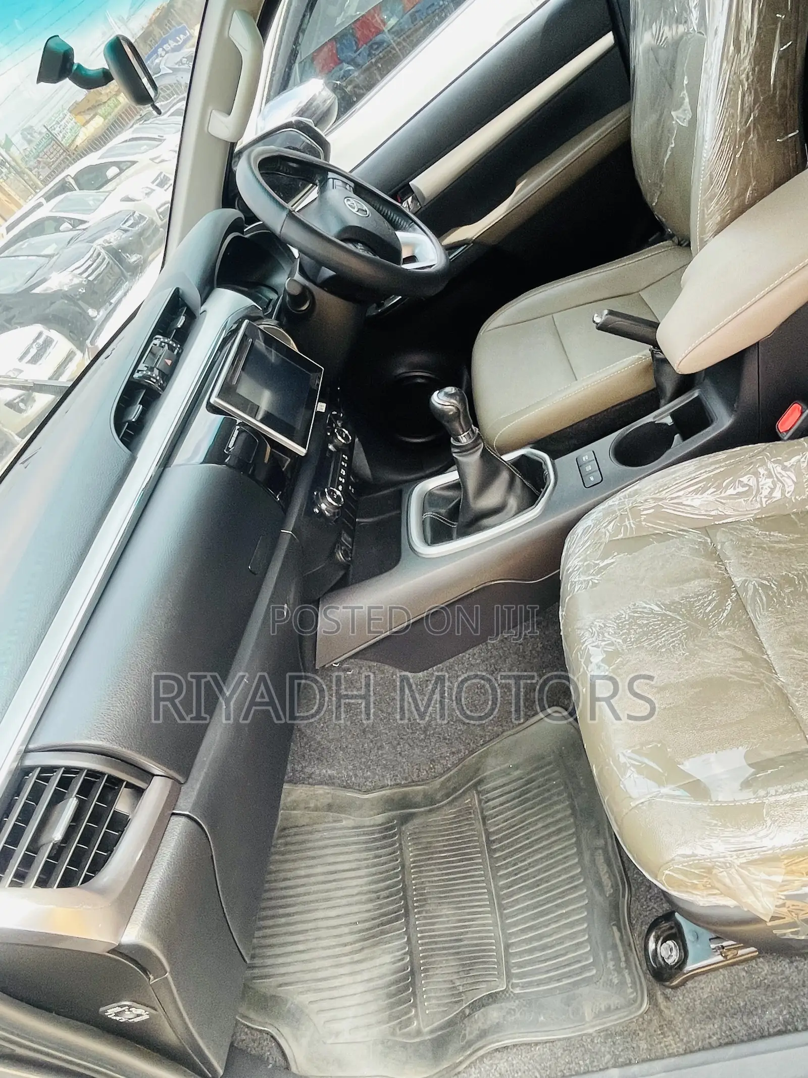 Toyota Hilux Revo Single Cab Deisel 2.8 AWD 2017 Gray