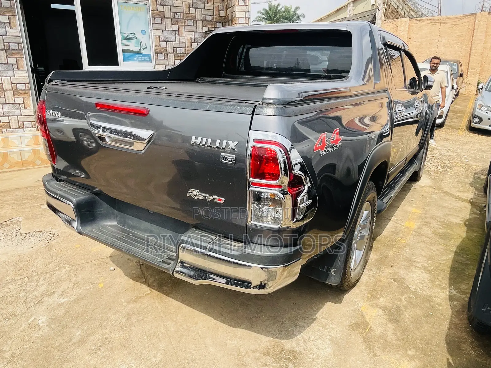 Toyota Hilux Revo Single Cab Deisel 2.8 AWD 2017 Gray