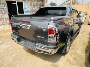 Toyota Hilux Revo Single Cab Deisel 2.8 AWD 2017 Gray