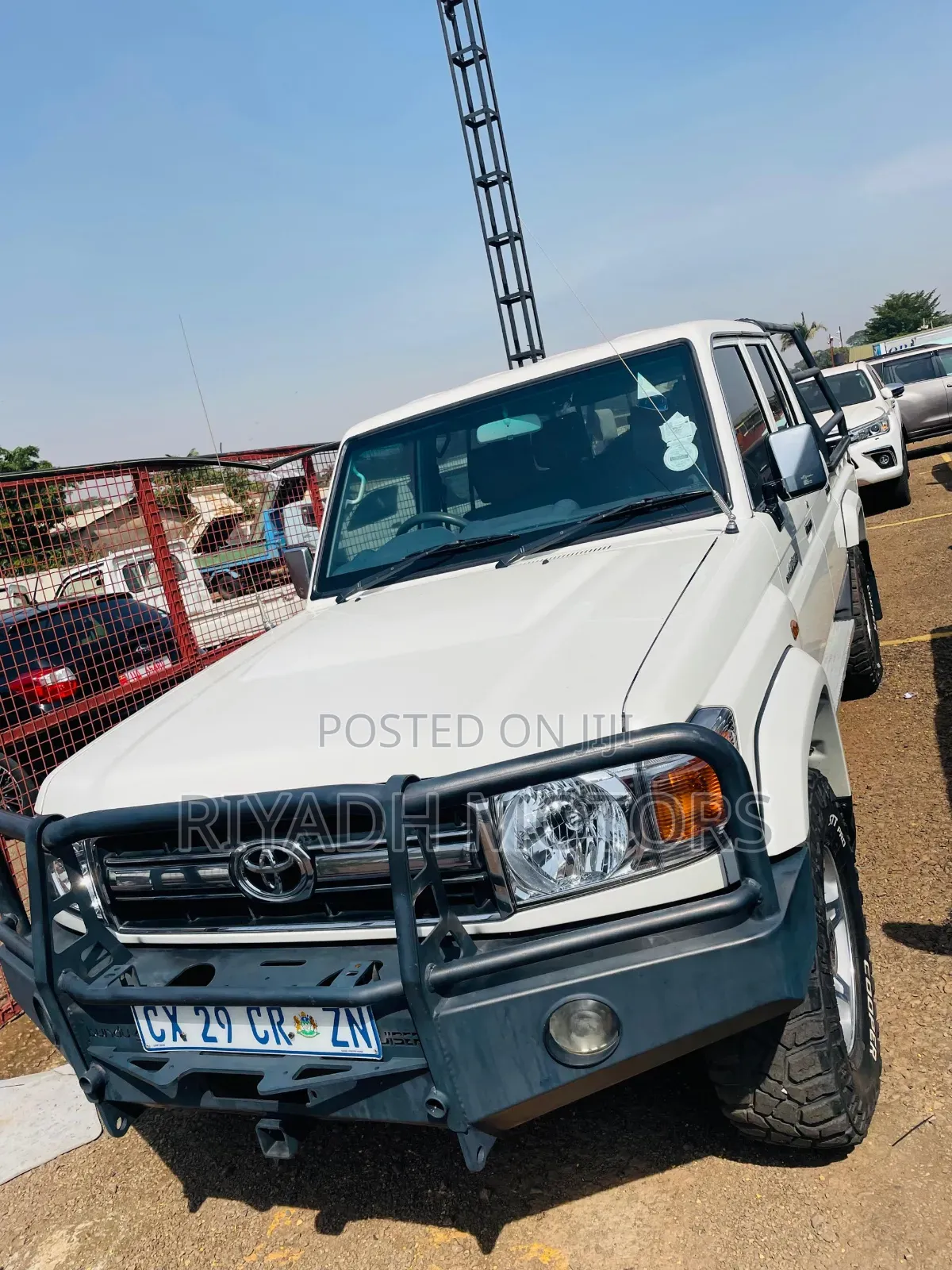 Toyota Land Cruiser 2017 White