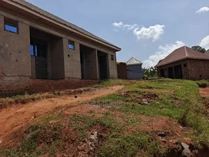 1bdrm House in Central Division for sale
