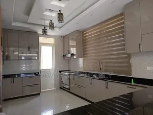 Furnished 6bdrm Mansion in Central Division for sale