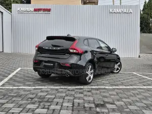 Volvo V40 2016 Black