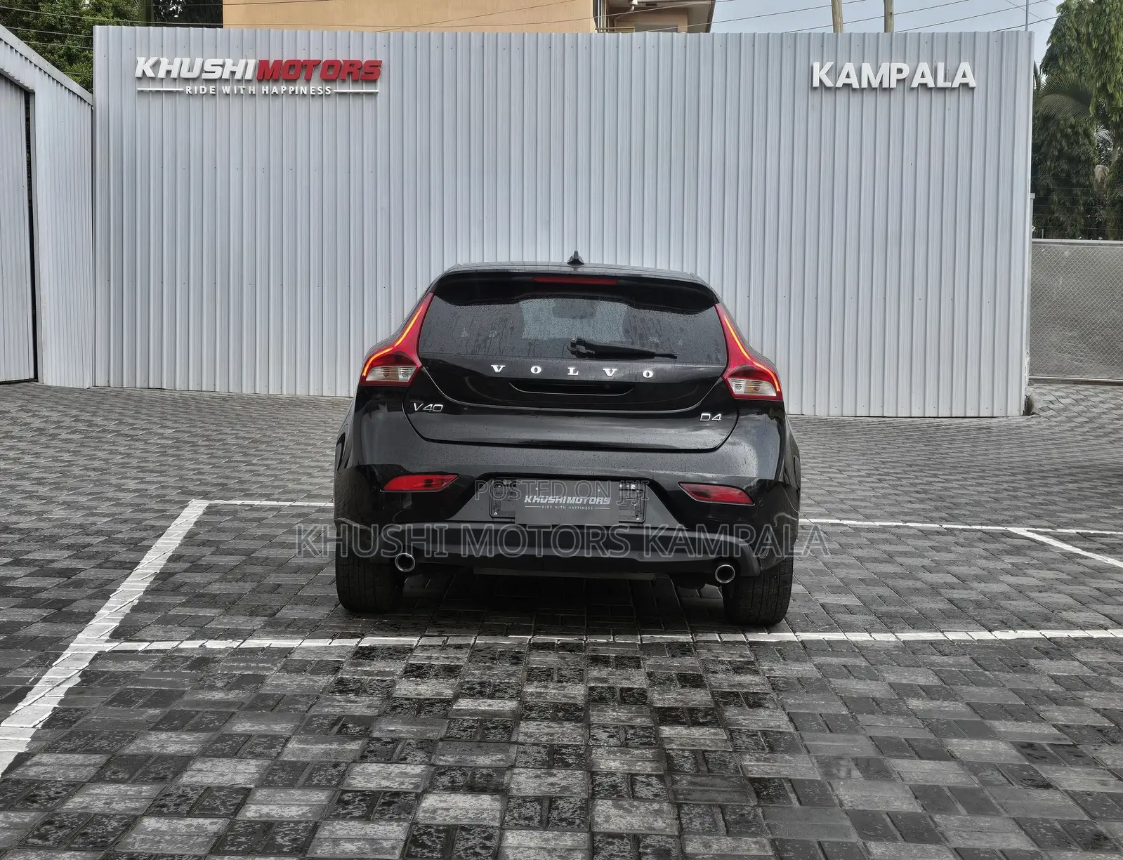 Volvo V40 2016 Black
