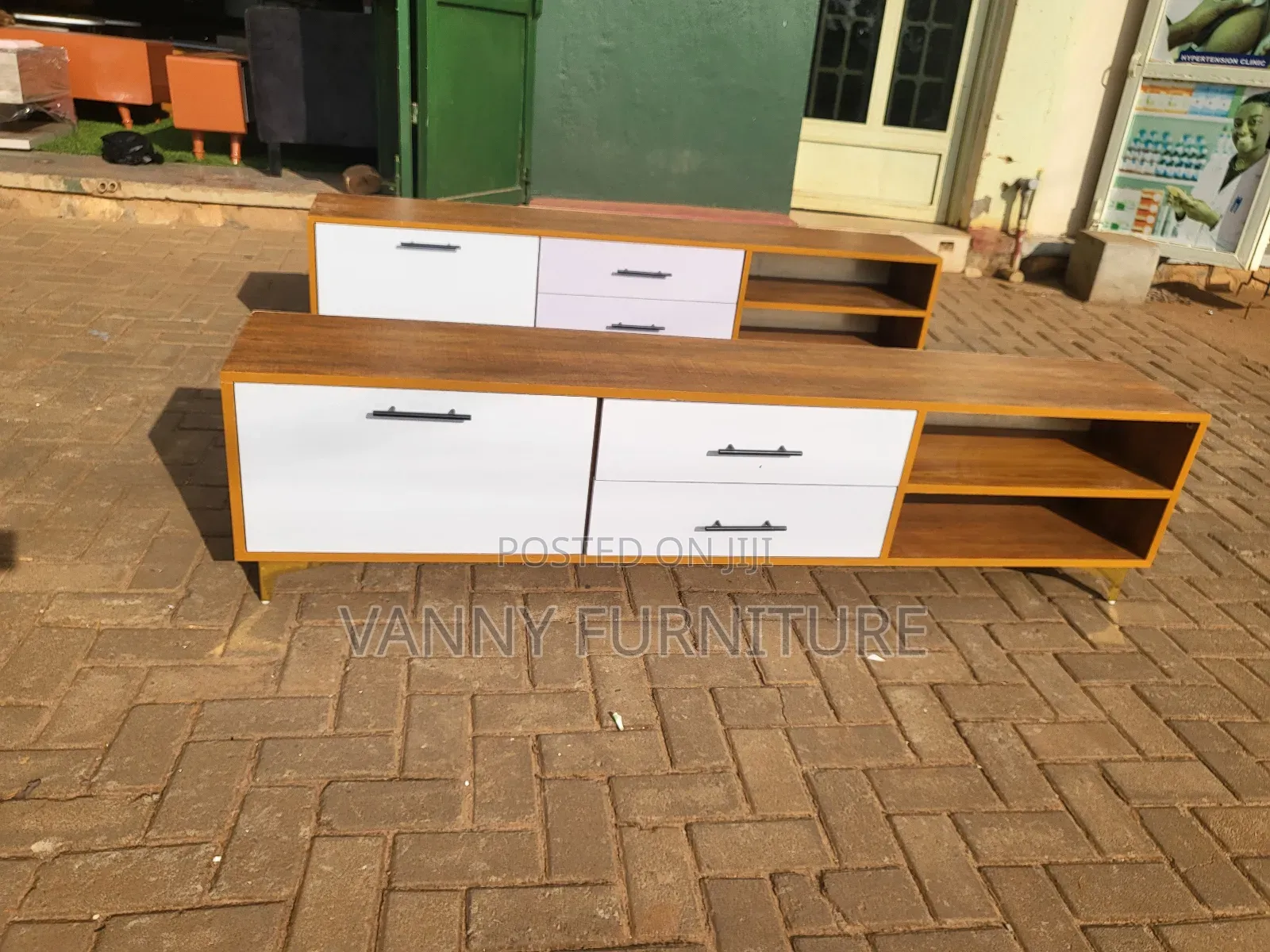 Television Stand/Wall Mount/Tv Stand
