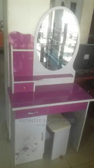 Photo - Dressing Table
