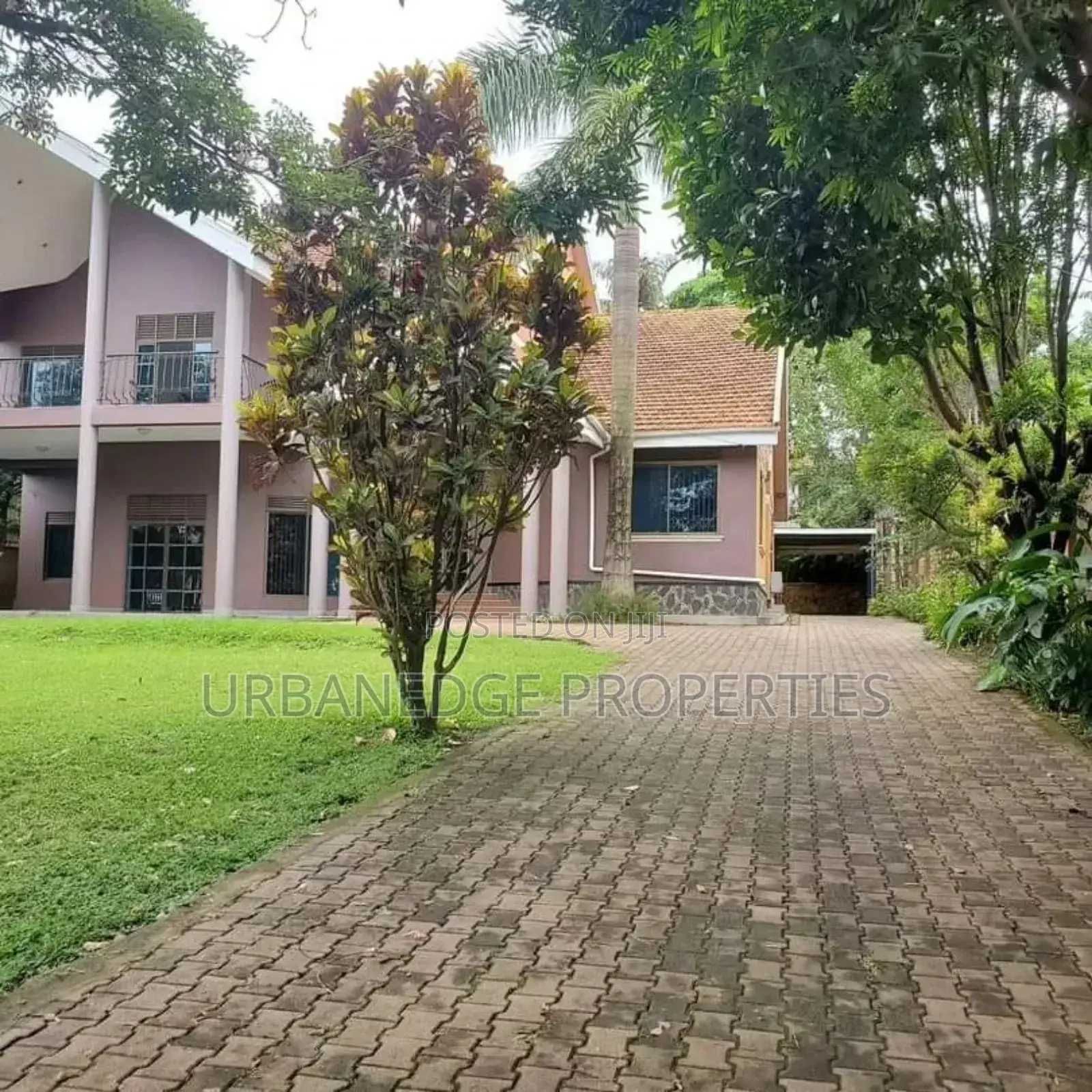 6bdrm Mansion in Naguru, Central Division for rent