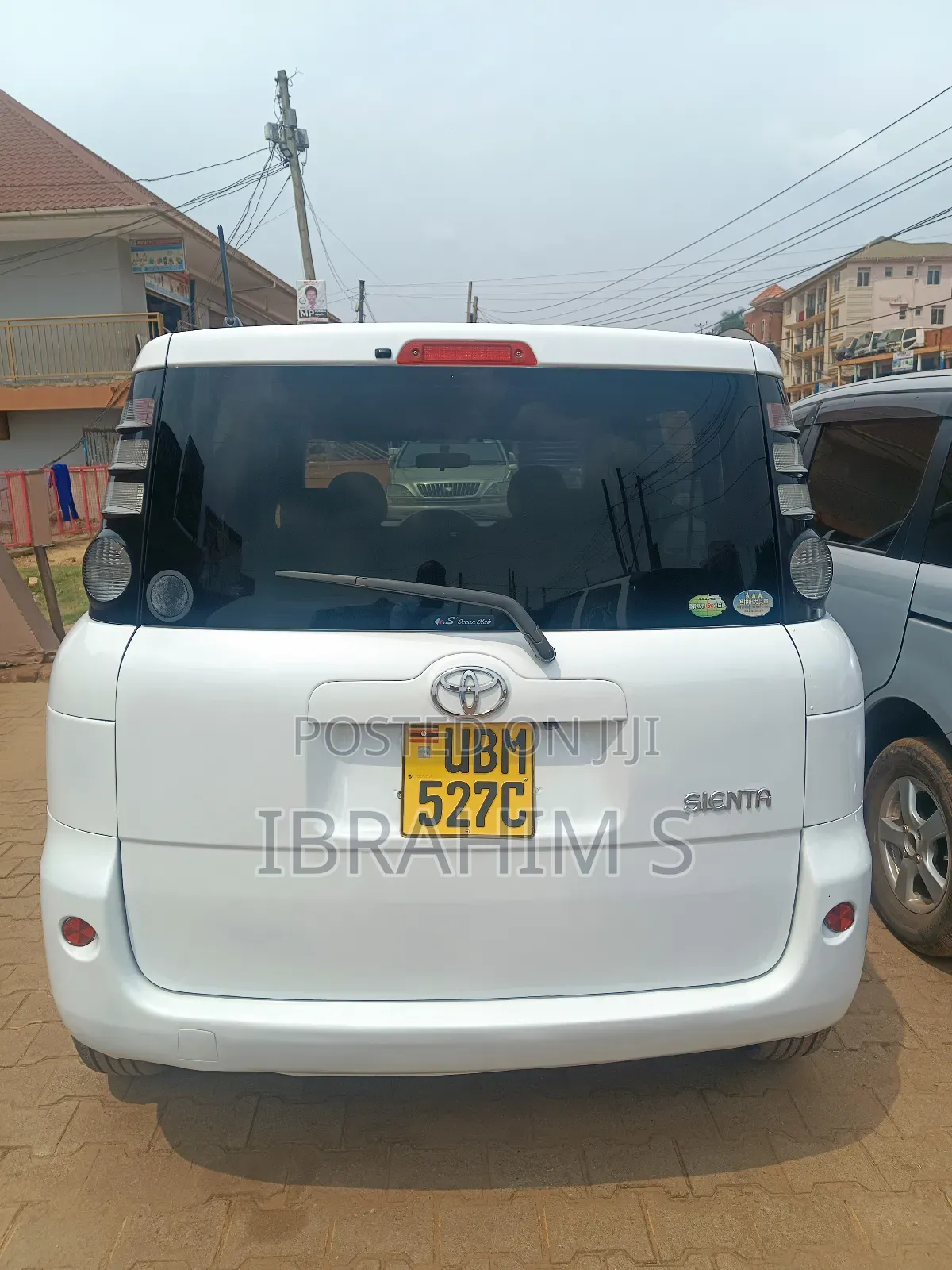 Toyota Sienta 2010 White