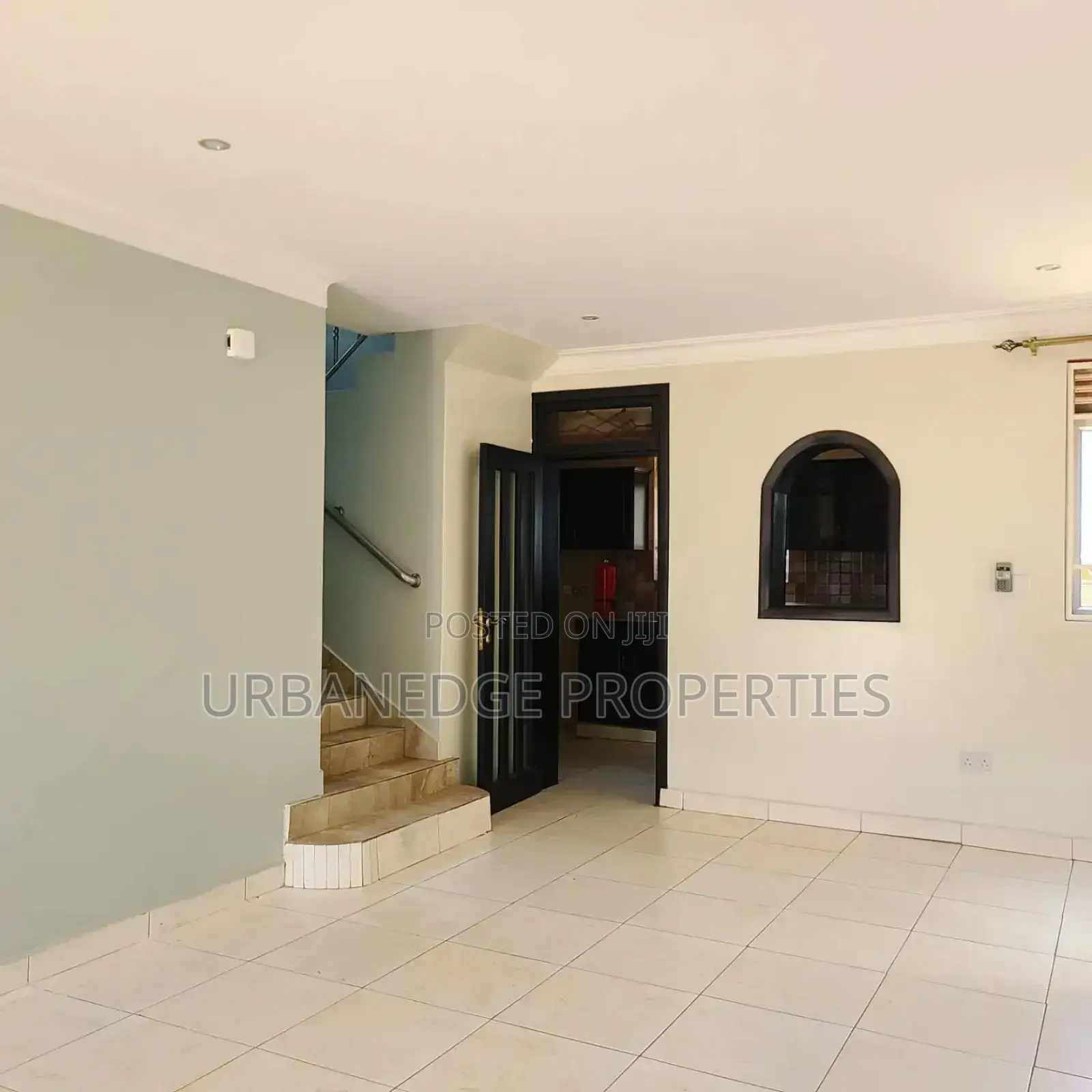 4bdrm Villa in Muyenga Bukasa, Central Division for rent