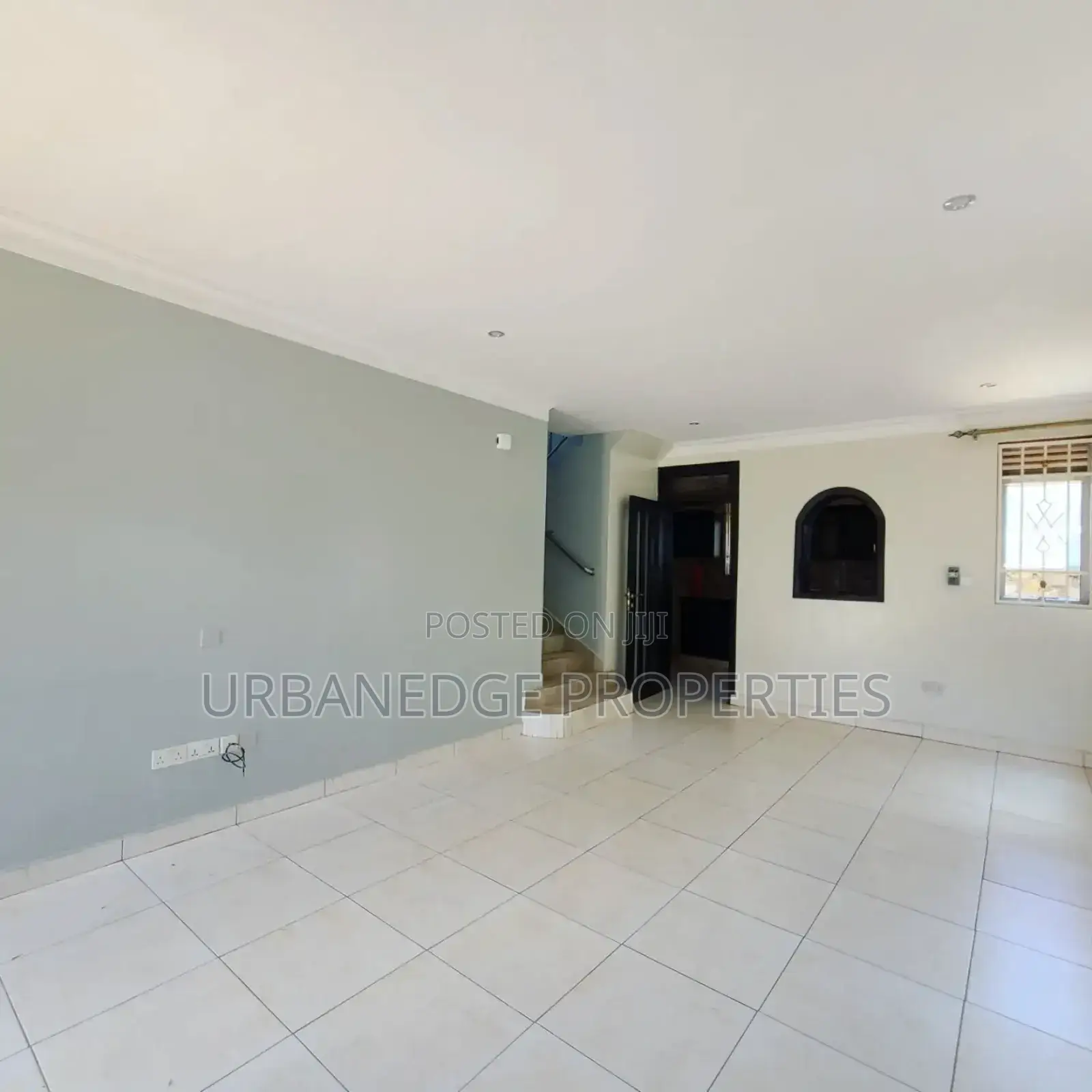 4bdrm Villa in Muyenga Bukasa, Central Division for rent