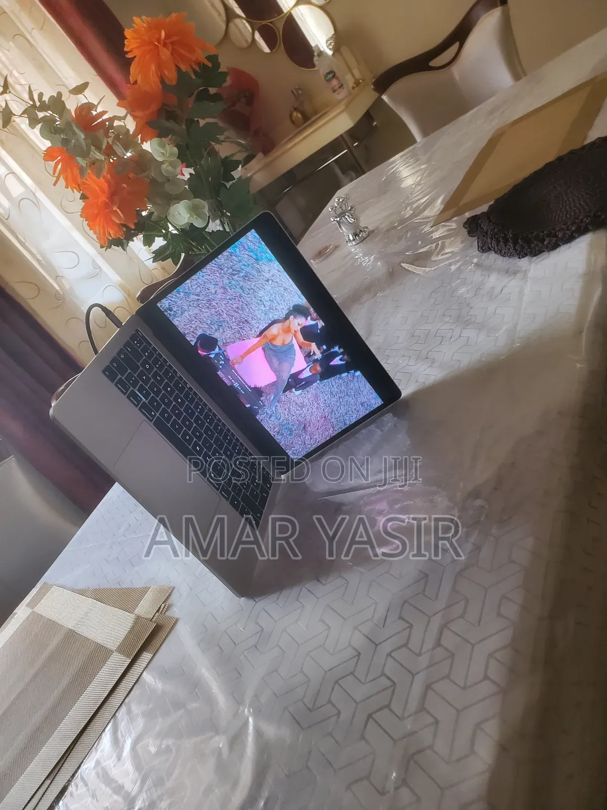 Laptop Apple MacBook Pro 2017 16GB Intel Core i7 SSD 1T
