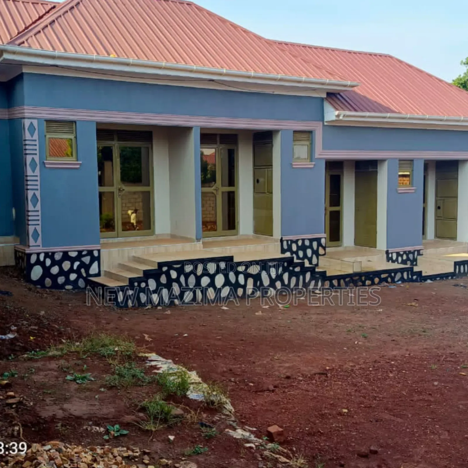 5bdrm House in Bulenga, Central Division for sale