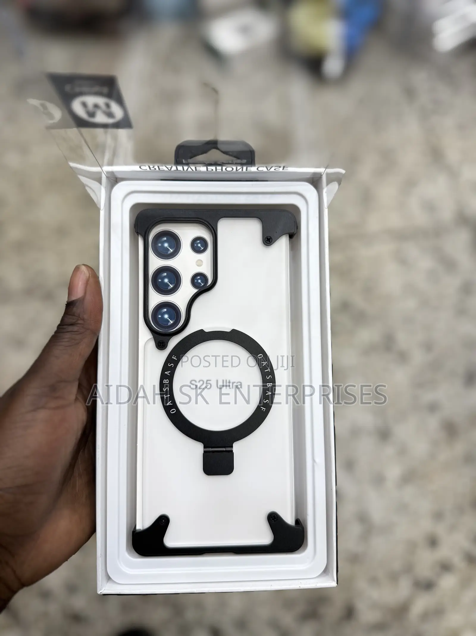 Clear Magnetic Phone Case With a Ring Holder for Galaxy S25 Ultra