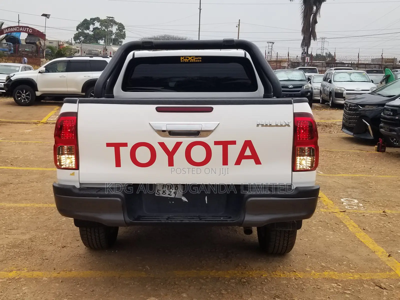Toyota Hilux 2017 White