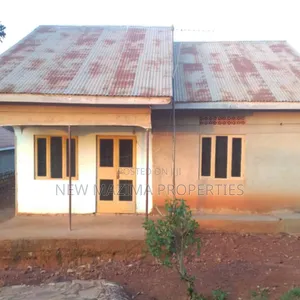 3bdrm House in Kitala Ntebe Rd, Central Division for sale
