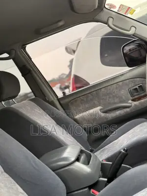 Toyota Land Cruiser Prado 2.7 5dr 2002 White