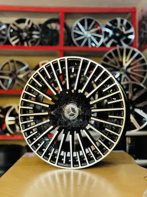 Mercedes Benz Wheel Rim Set