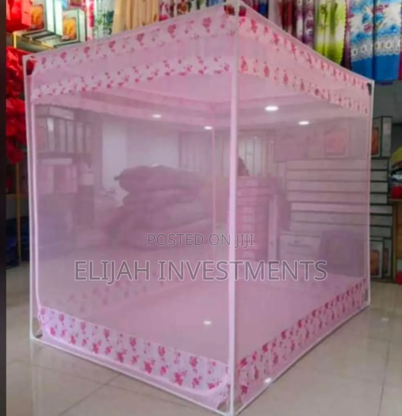 Free-Standing, Box-Style Mosquito Net