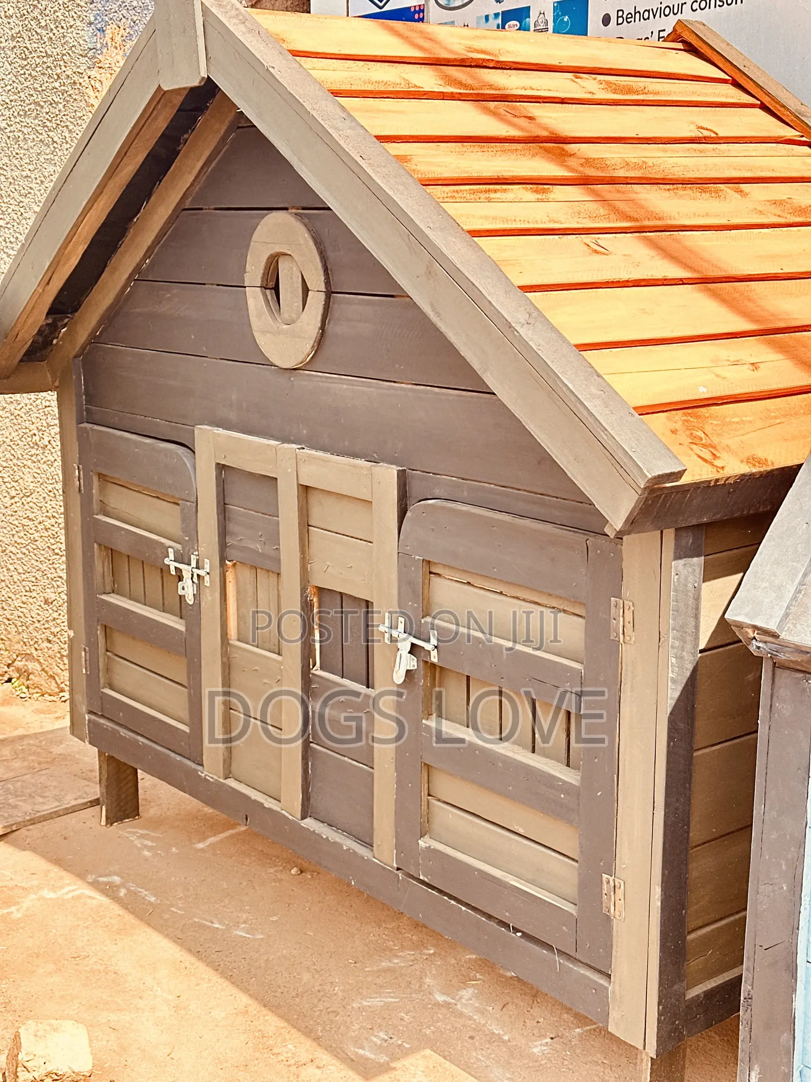 Kennels Double Doors