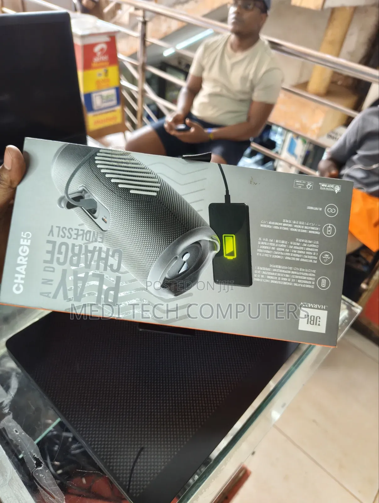 JBL Charge 5