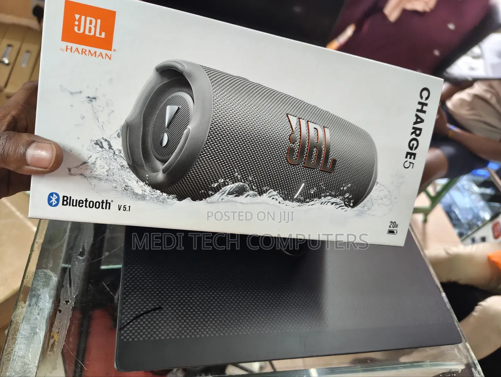 JBL Charge 5