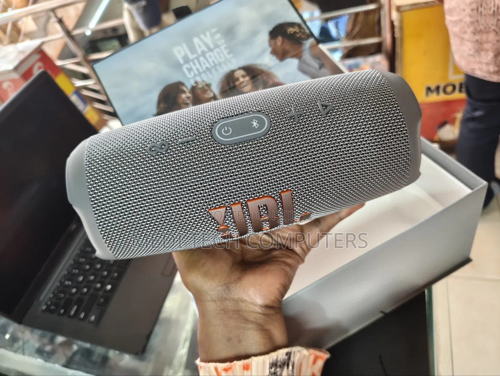 JBL Charge 5