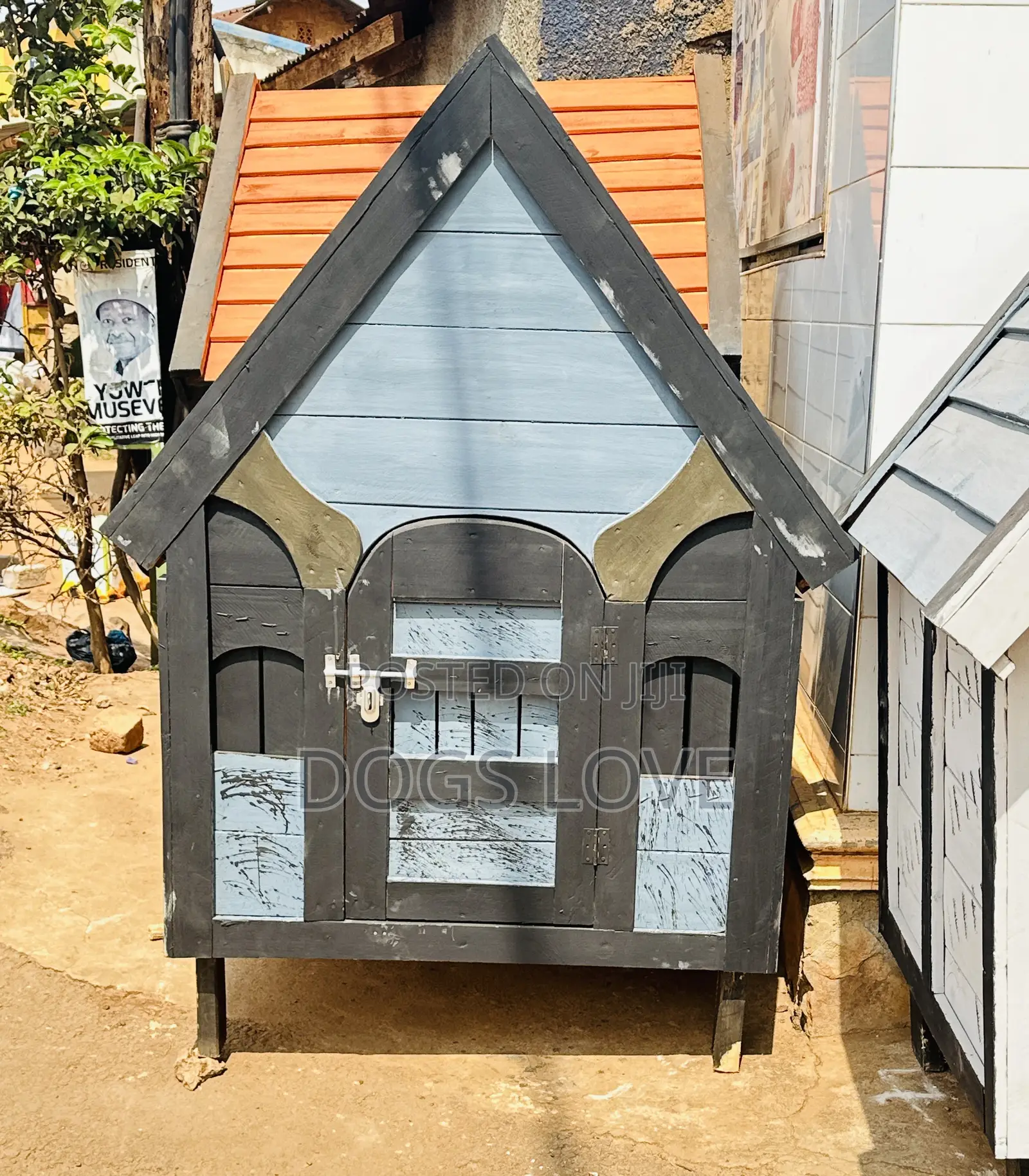 Kennels Large