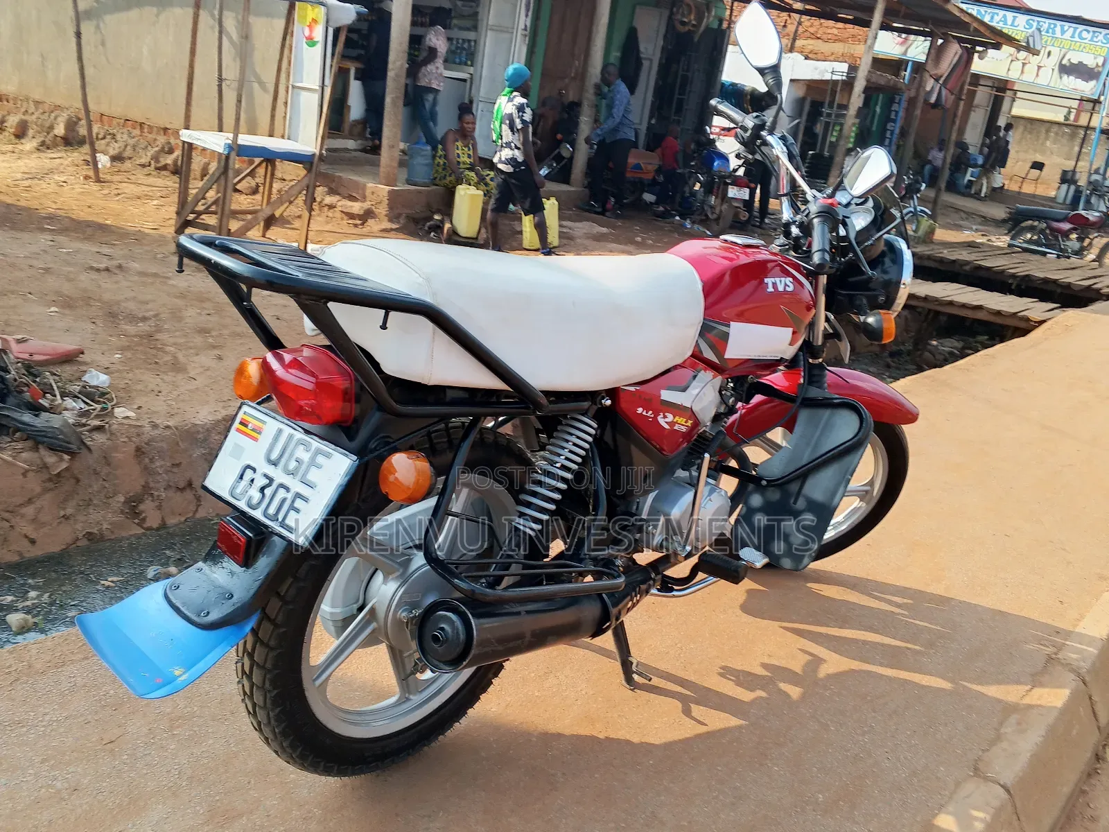 TVS HLX 125 2024 Red