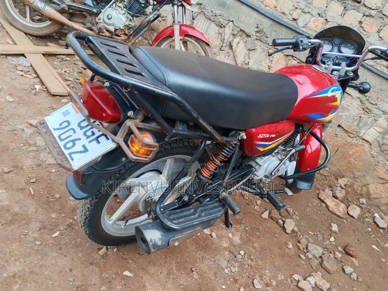 Bajaj Boxer 125 2022 Red