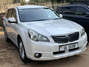 Subaru Outback 2011 White