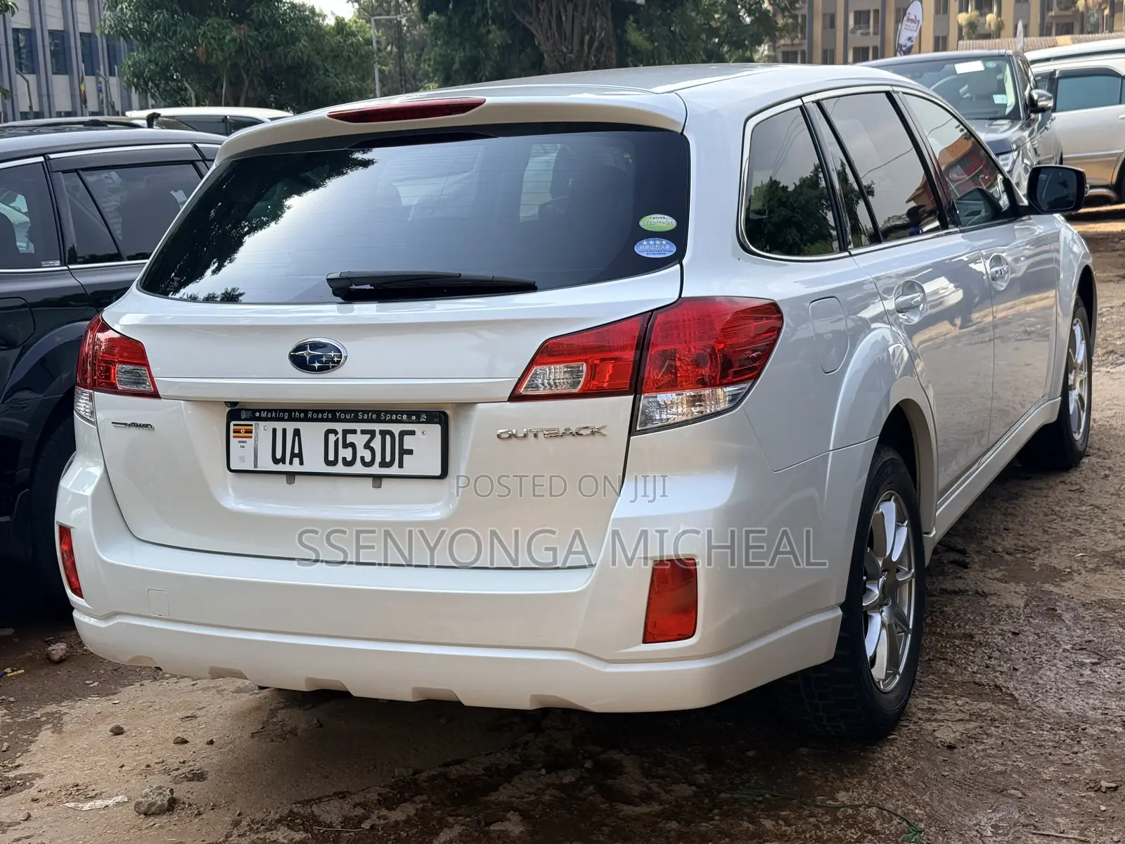 Subaru Outback 2011 White