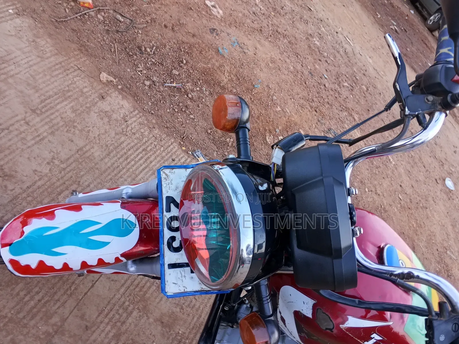 TVS HLX 125 2022 Red