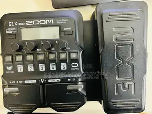 Guitar Multi-effects Pedal (Zoom G1x Four) With Expression Pedal